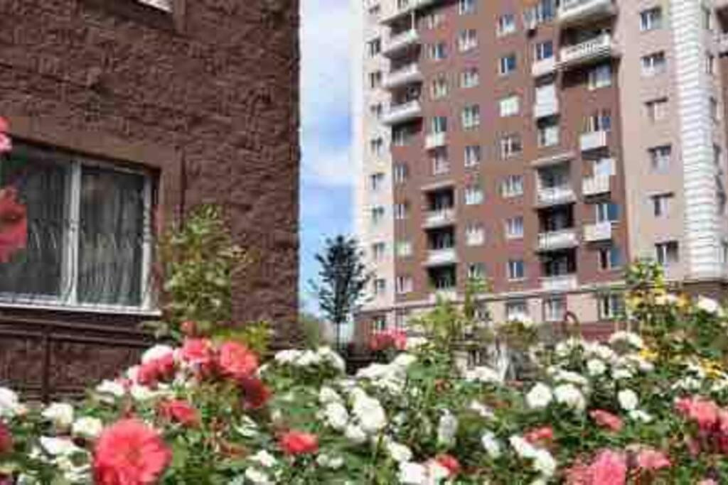Уютная Квартира В Центре Возле Адк Almatı Dış mekan fotoğraf